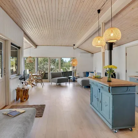 Cozy In With Kitchen Blavand